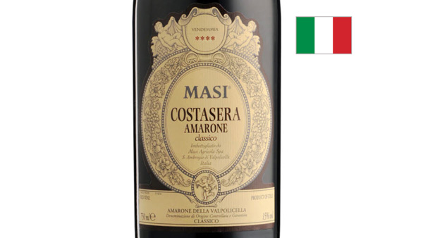 Närbild av det italienska vinet Masi Costasera Amarone Classico